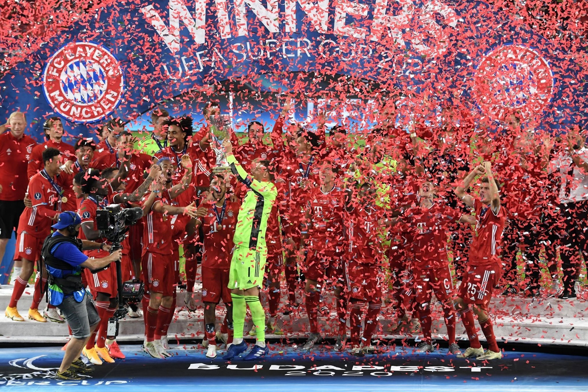 欧超杯赛程吃紧;北京首钢今晚内部沟通;引发热议;高层口径保持一致 欧超杯赛程吃紧;北京首钢今晚内部沟通;引发热议;高层口径保持一致