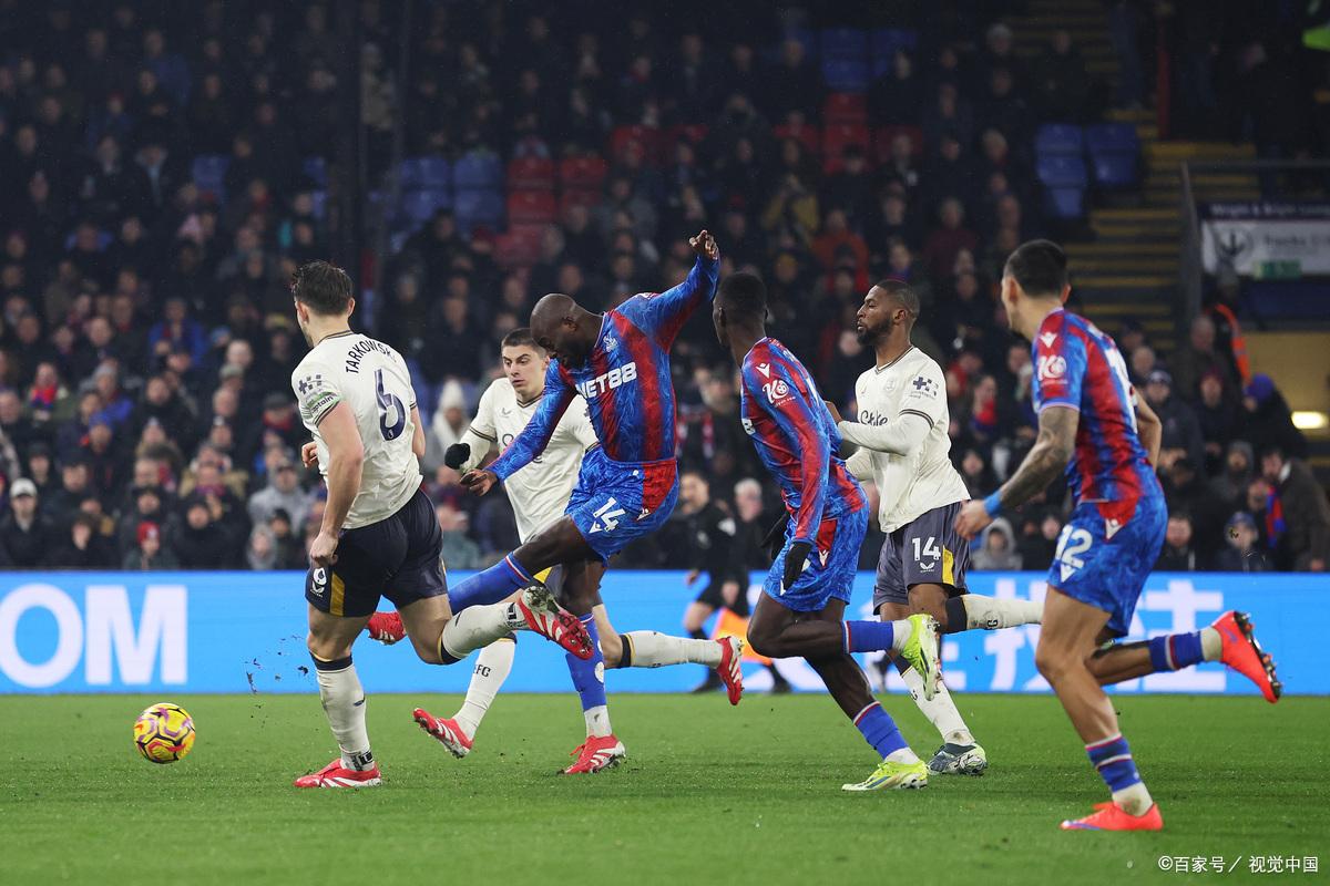 lol攻略-加时末段法甲焦点战，拉齐奥外线爆发，气氛紧张，更衣室氛围转暖的简单介绍