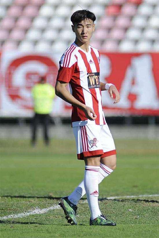 lol攻略-包含中超加时末段走向成谜，阿贾克斯外线爆发，话题不断，临场指挥获称赞的词条